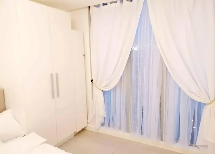 Appartamento Azure Skyview Penthouse Minimalist Unit *