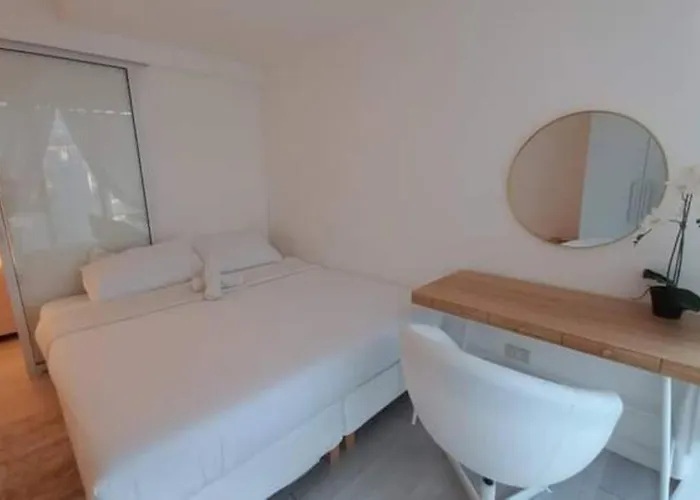 Azure Skyview Penthouse Minimalist Unit