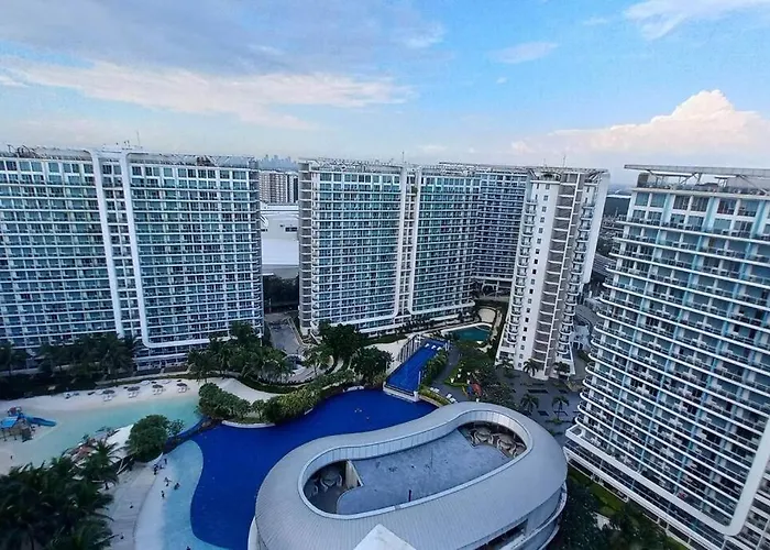 Azure Skyview Penthouse Minimalist Unit